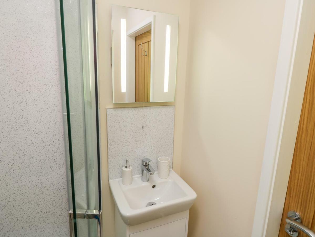 Ryedale Country Lodges - Willow Lodge York Ngoại thất bức ảnh